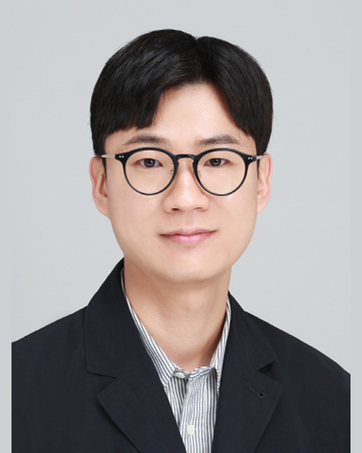 Dae Young Bae